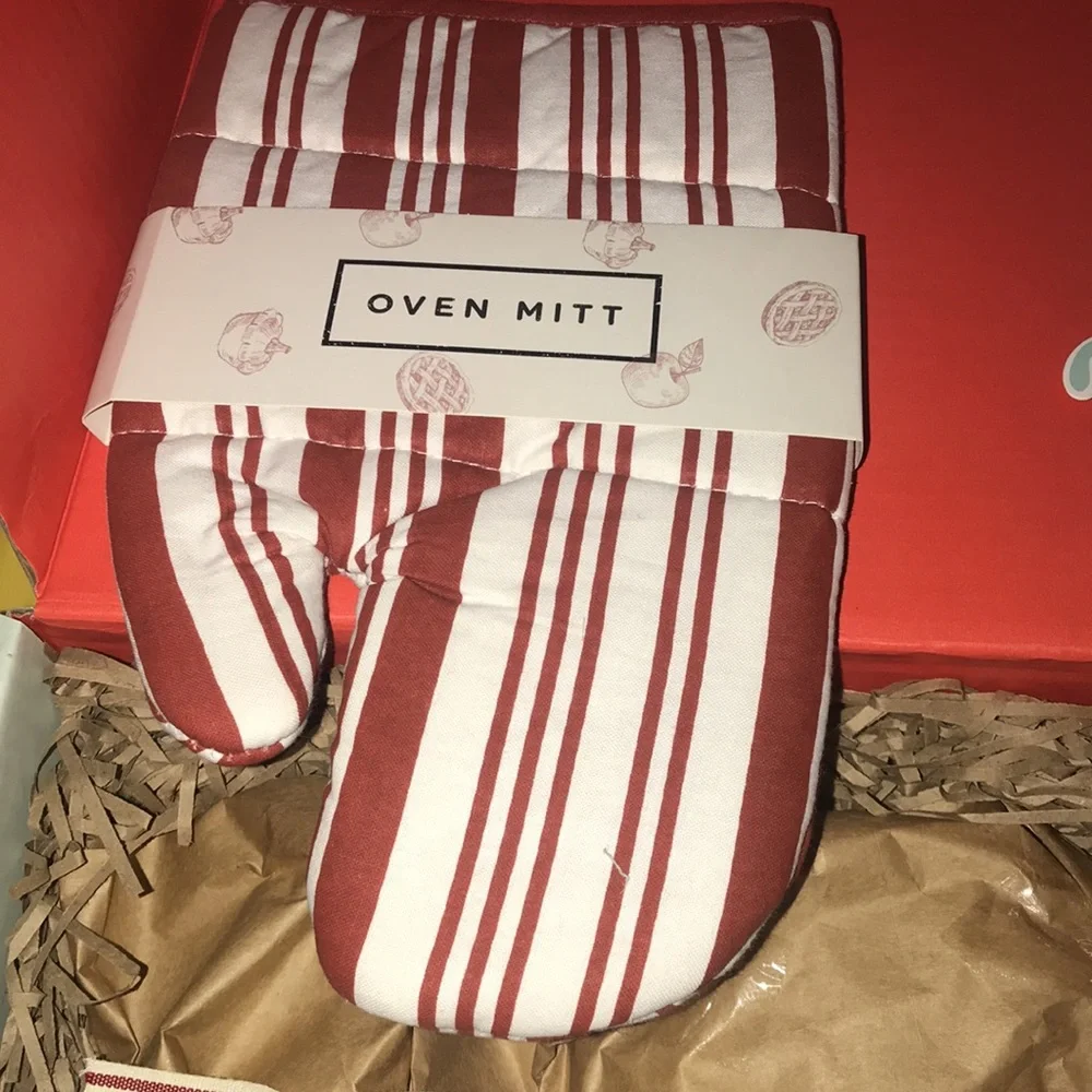 NWT Apple Pie Gift Set by thoughtfully